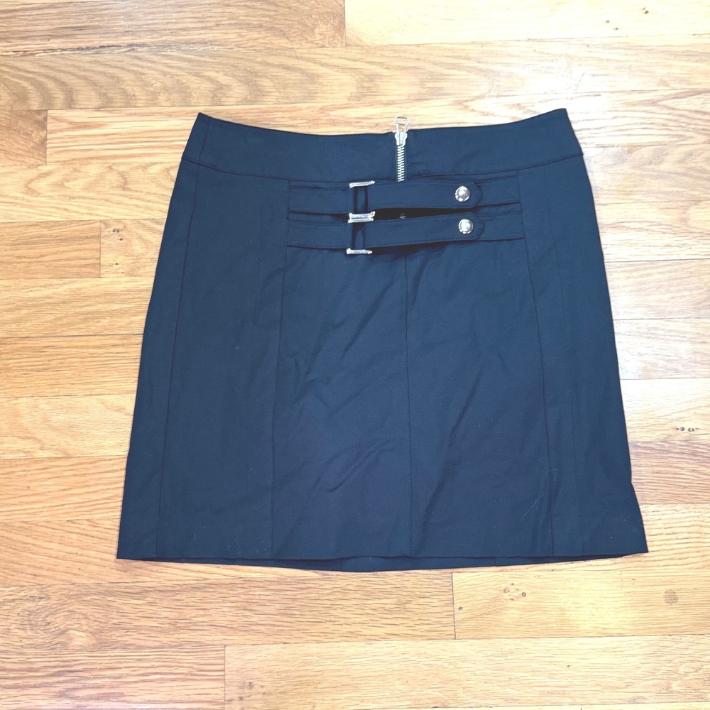 Cache Black Mini Skirt Silver Buckle Strap Front Zipper Size 2 Nylon Spandex